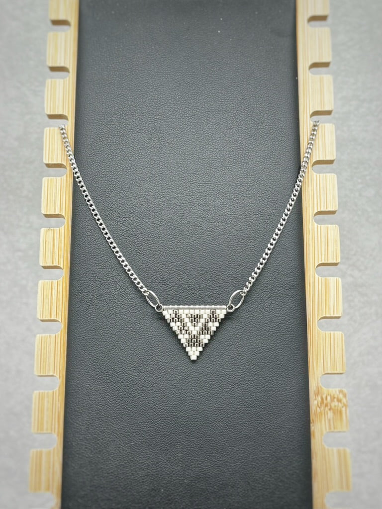 Silver and White Goose Beaded Necklace