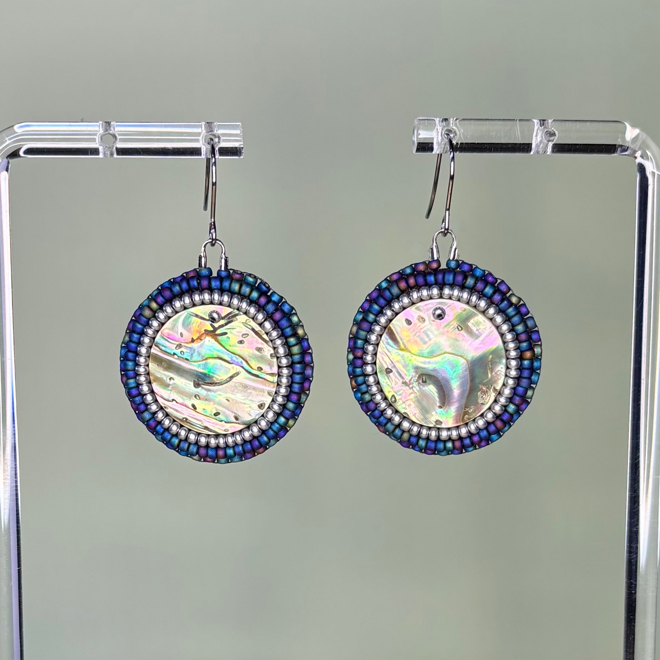 Beaded Abalone Round