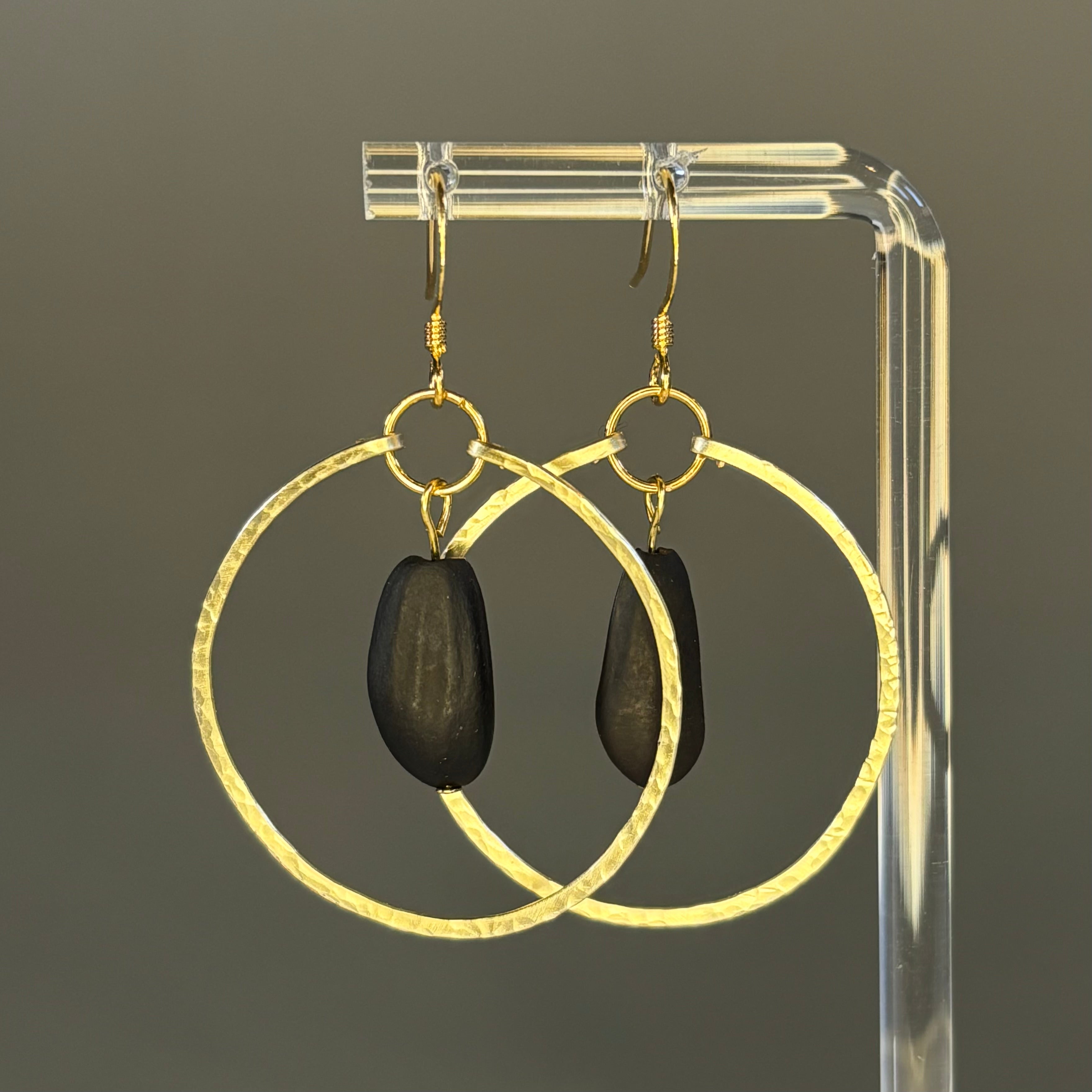 Hammered Rounds with Pinenuts