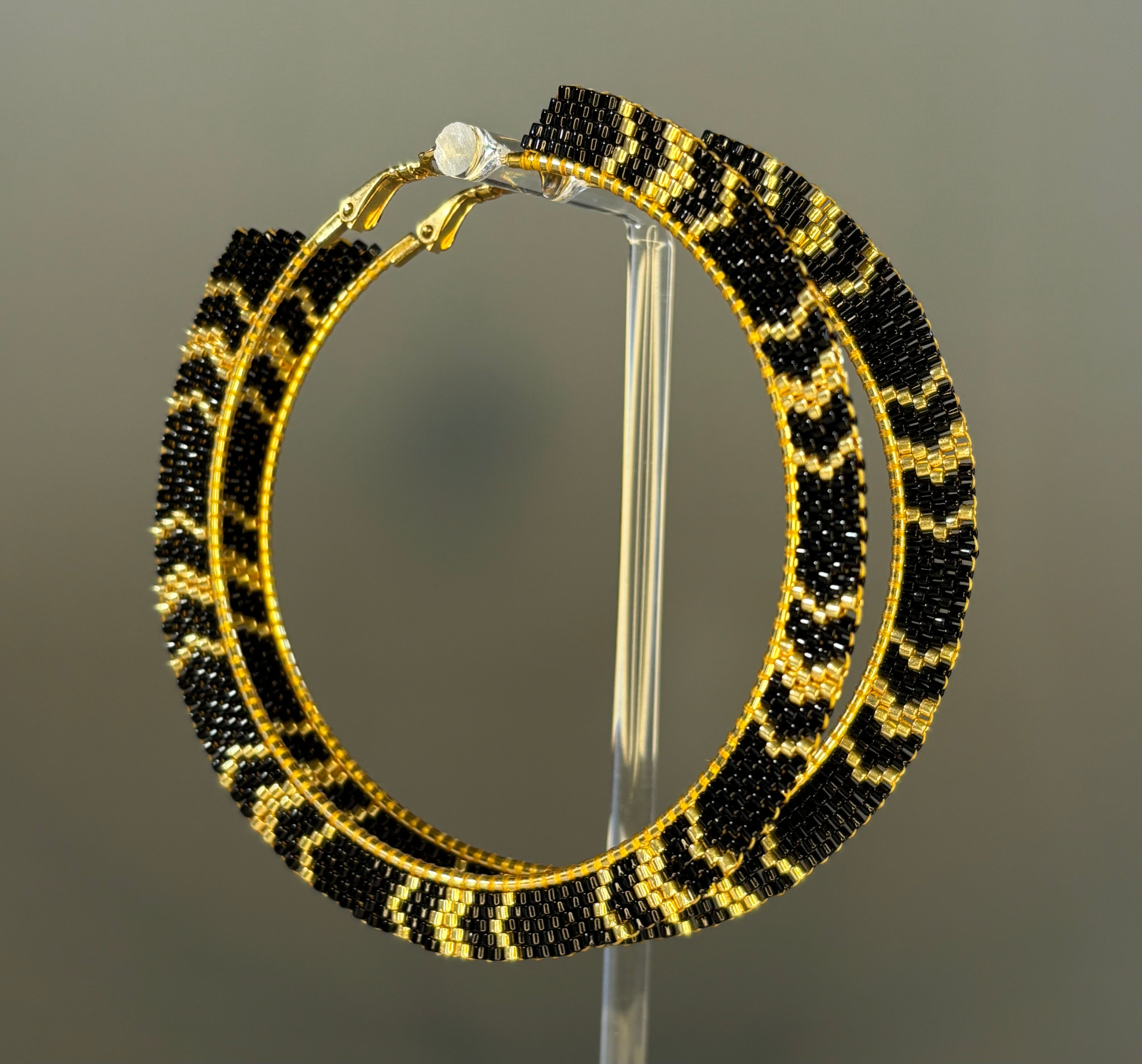 Large Arrow Hoops